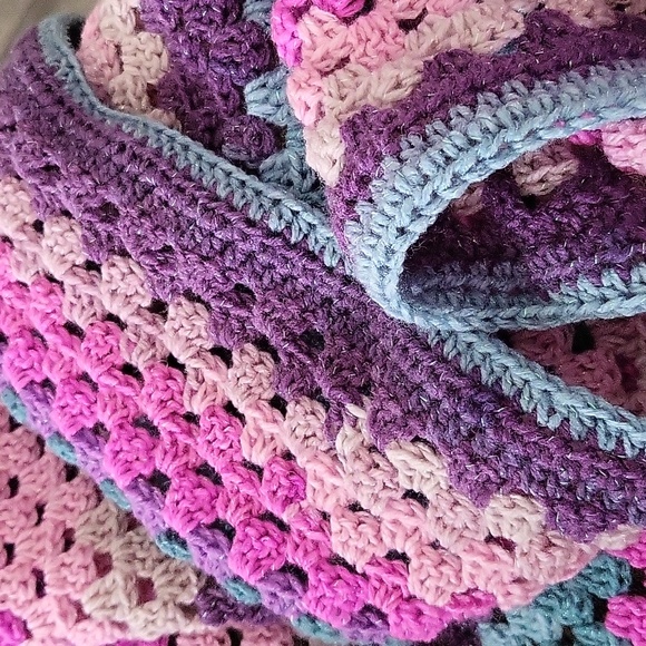 My Daughter's Shawl - Picture 2 of 3
